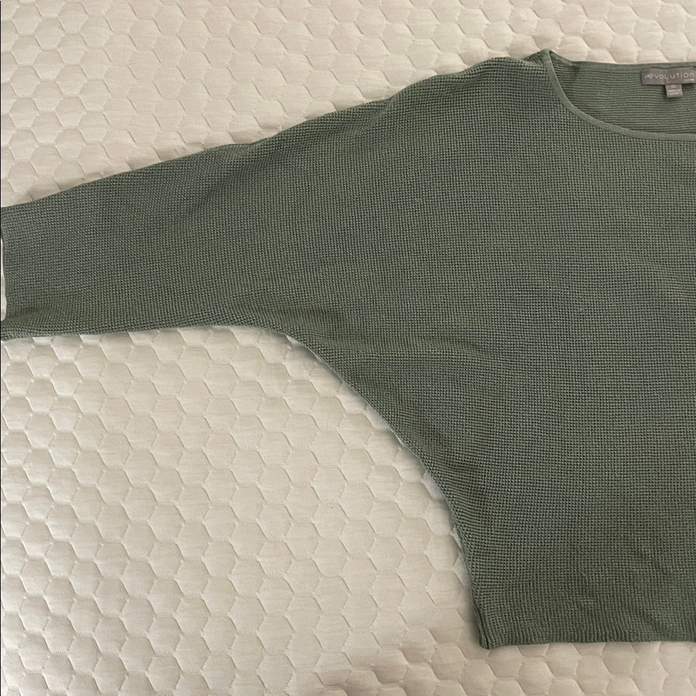 Evolution Green Textured Knit Dolman Sweater - Picture 3 of 4